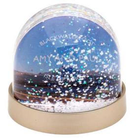 E068 Snow Globe